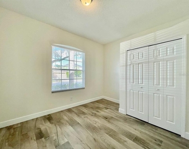 18417 Meadow Blossom Lane - Photo Thumbnail 25