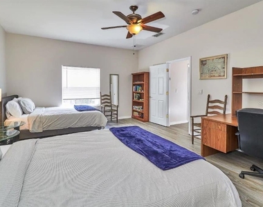 800 E Baker Street - Photo Thumbnail 12