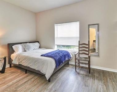 800 E Baker Street - Photo Thumbnail 16
