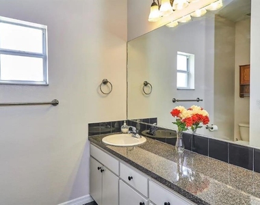 800 E Baker Street - Photo Thumbnail 20