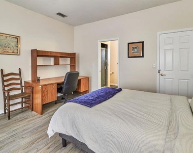 800 E Baker Street - Photo Thumbnail 13
