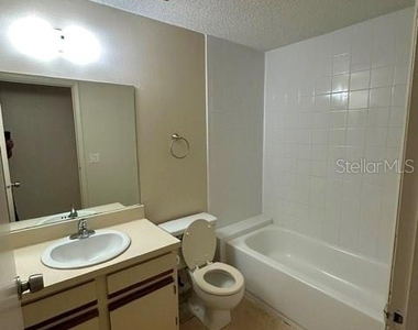 130 Sabal Court - Photo Thumbnail 12