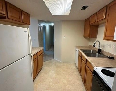 130 Sabal Court - Photo Thumbnail 9