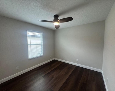 16154 Monterey Greens Circle - Photo Thumbnail 16