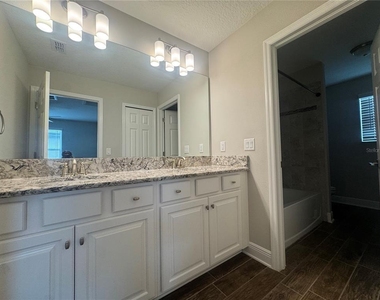 16154 Monterey Greens Circle - Photo Thumbnail 13