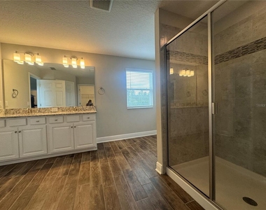 16154 Monterey Greens Circle - Photo Thumbnail 18