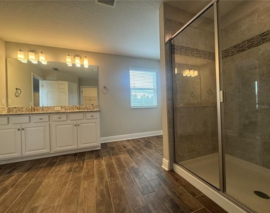 16154 Monterey Greens Circle - Photo Thumbnail 19