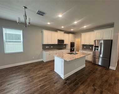 16154 Monterey Greens Circle - Photo Thumbnail 43