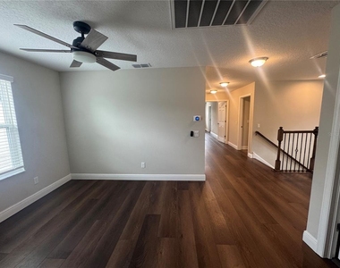 16154 Monterey Greens Circle - Photo Thumbnail 7