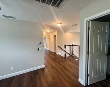 16154 Monterey Greens Circle - Photo Thumbnail 6