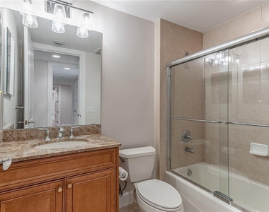 300 Beach Drive Ne - Photo Thumbnail 13
