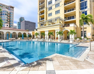 300 Beach Drive Ne - Photo Thumbnail 18