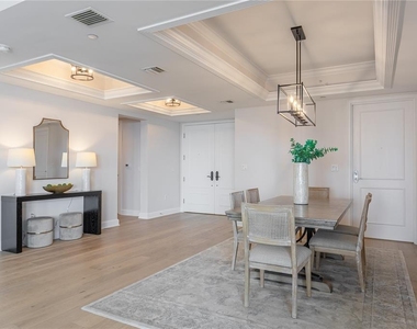 300 Beach Drive Ne - Photo Thumbnail 5