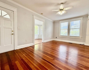 607 S Willow Avenue - Photo Thumbnail 3