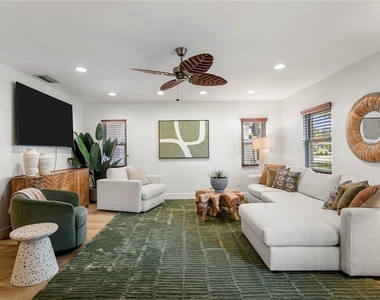 508 Columbia Drive - Photo Thumbnail 3