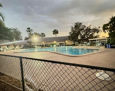 136 Pindo Palm Street W - Photo Thumbnail 29