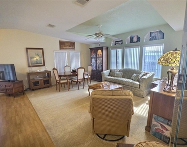 136 Pindo Palm Street W - Photo Thumbnail 3