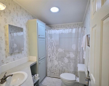 136 Pindo Palm Street W - Photo Thumbnail 10