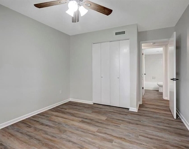 7020 Cognac Drive - Photo Thumbnail 27