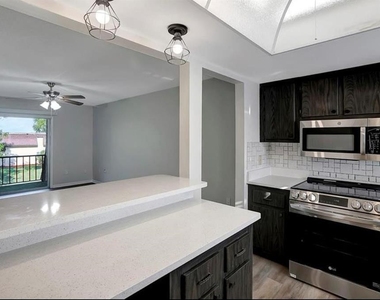 7020 Cognac Drive - Photo Thumbnail 9