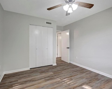 7020 Cognac Drive - Photo Thumbnail 28