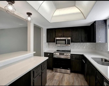 7020 Cognac Drive - Photo Thumbnail 7