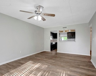 7020 Cognac Drive - Photo Thumbnail 19