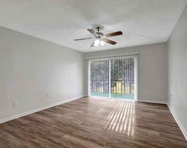 7020 Cognac Drive - Photo Thumbnail 14