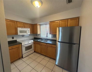 3607 W Idlewild Avenue - Photo Thumbnail 1