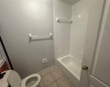 3607 W Idlewild Avenue - Photo Thumbnail 6
