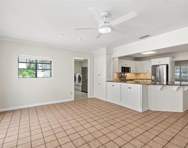 345 Bailey Street - Photo Thumbnail 19