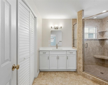 345 Bailey Street - Photo Thumbnail 30