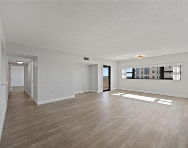 4141 Bayshore Boulevard - Photo Thumbnail 7