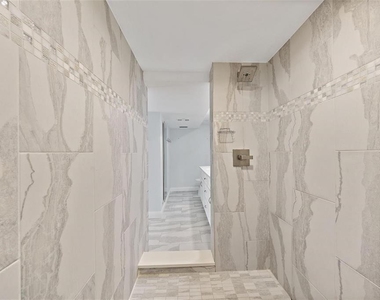 4141 Bayshore Boulevard - Photo Thumbnail 14