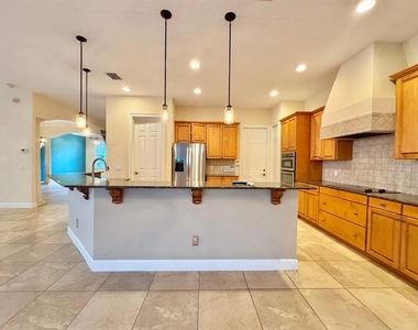 4620 W Browning Avenue - Photo Thumbnail 19