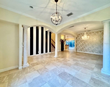 4620 W Browning Avenue - Photo Thumbnail 11