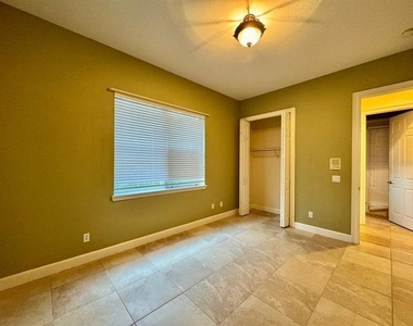 4620 W Browning Avenue - Photo Thumbnail 27