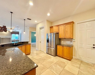 4620 W Browning Avenue - Photo Thumbnail 22