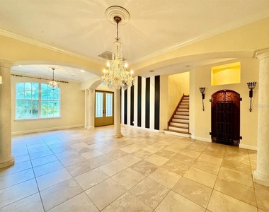 4620 W Browning Avenue - Photo Thumbnail 8