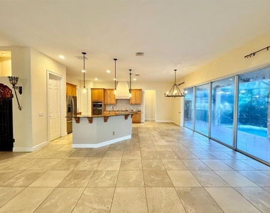 4620 W Browning Avenue - Photo Thumbnail 18