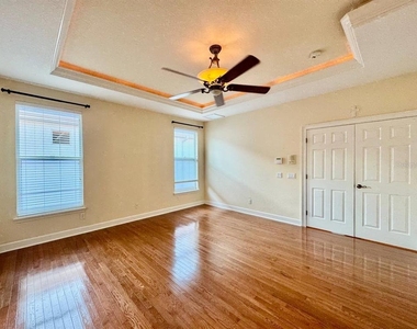 4620 W Browning Avenue - Photo Thumbnail 41