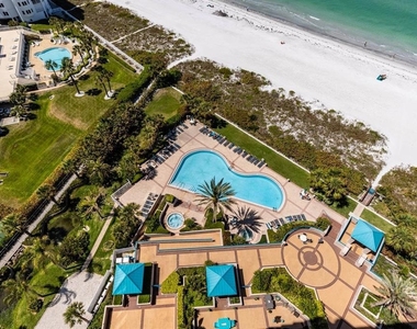 1560 Gulf Boulevard - Photo Thumbnail 21