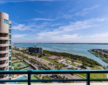1560 Gulf Boulevard - Photo Thumbnail 31