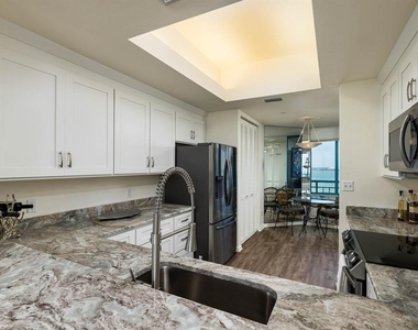 1560 Gulf Boulevard - Photo Thumbnail 12