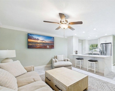 409 4th Avenue N - Photo Thumbnail 5