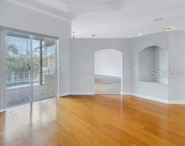 7380 Pebble Beach Lane - Photo Thumbnail 13