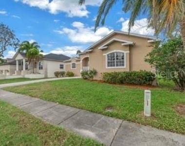 7380 Pebble Beach Lane - Photo Thumbnail 4