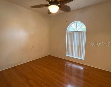 3938 Creek Woods Drive - Photo Thumbnail 8