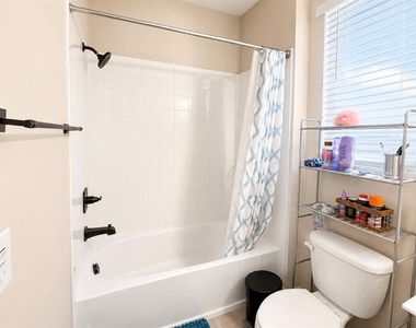 1502 Erin Breeze Lane - Photo Thumbnail 13