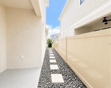 1502 Erin Breeze Lane - Photo Thumbnail 19